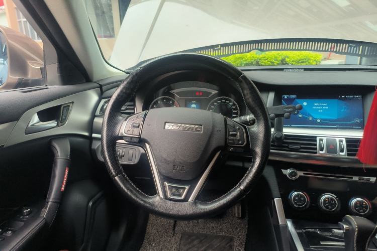 Used Haval H7 2016 Blue-Label H7 2.0T Automatic Elite Model Steering Wheel