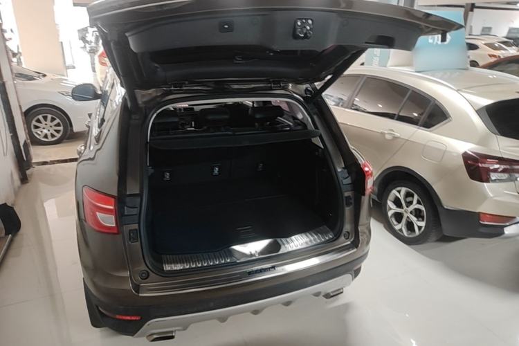 Used Haval H7 2016 Blue-Label H7 2.0T Automatic Luxury Model Trunk
