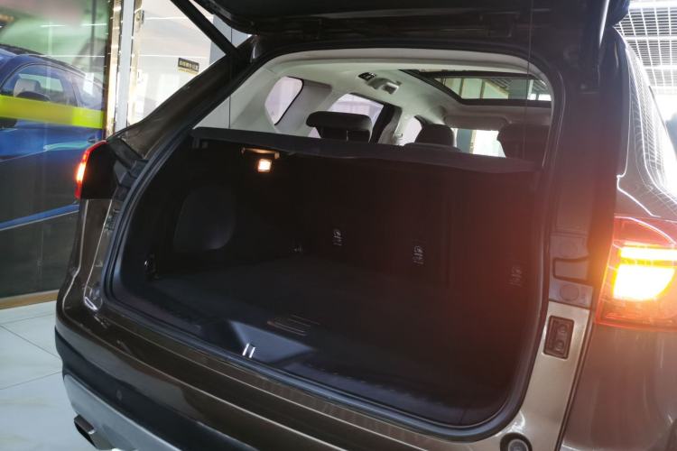 Used Haval H7 2016 Blue-Label H7 2.0T Automatic Luxury Model Trunk
