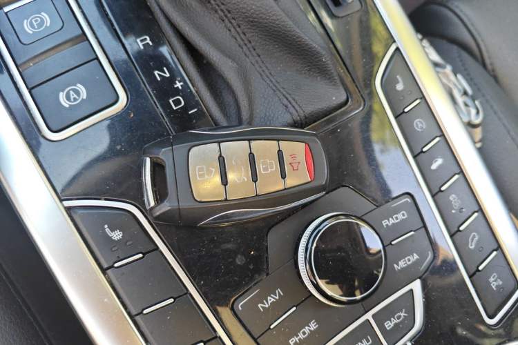 Used Haval H7 2016 Blue-Label H7 2.0T Automatic Luxury Model Vehicle Key