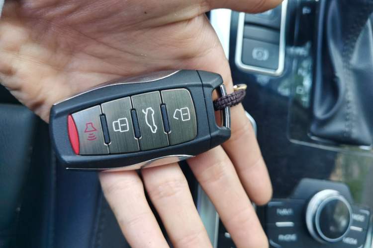 Used Haval H7 2016 Blue-Label H7 2.0T Automatic Luxury Model Vehicle Key