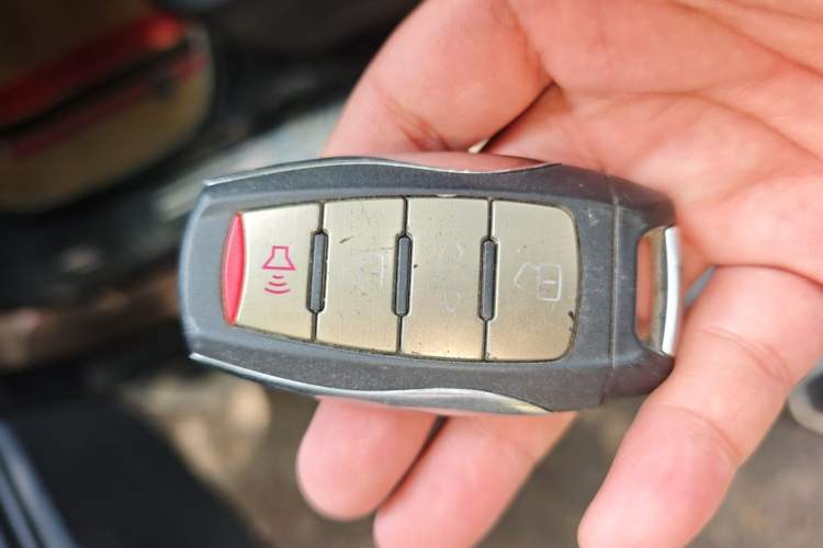 Used Haval H7 2016 Blue-Label H7 2.0T Automatic Luxury Model Vehicle Key