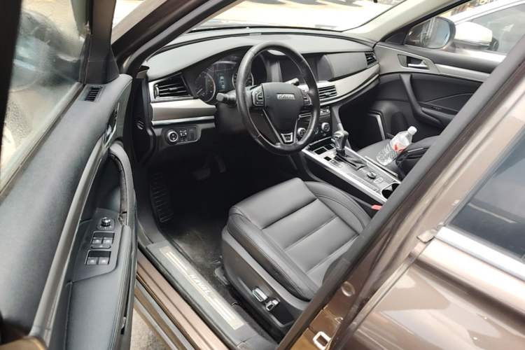 Used Haval H7 2016 Blue-Label H7 2.0T Automatic Elite Model Driver Seat
