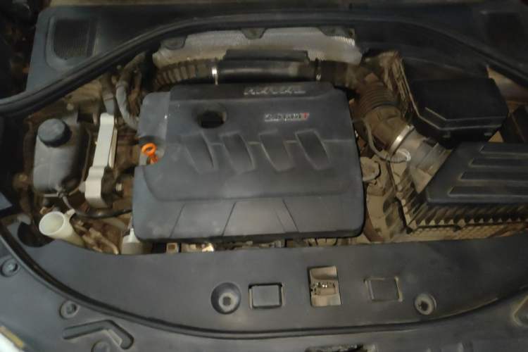 Used Haval H7 2016 Blue-Label H7 2.0T Automatic Luxury Model Engine Bay