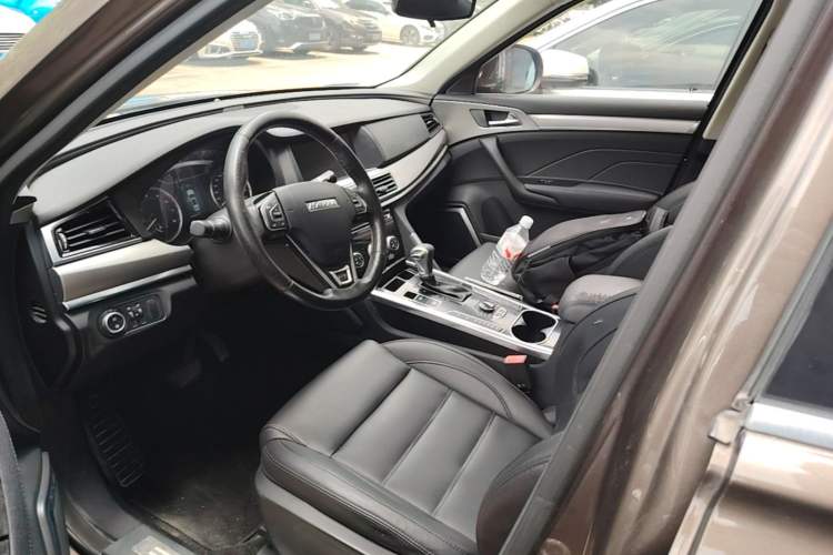 Used Haval H7 2016 Blue-Label H7 2.0T Automatic Elite Model Left Front Seat
