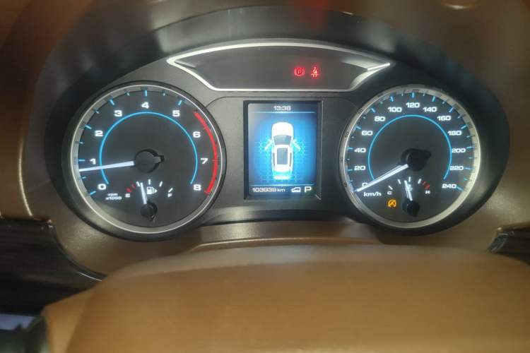 Used Haval H7 2016 Blue-Label H7 2.0T Automatic Luxury Model Odometer Close Up
