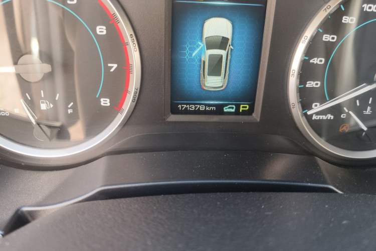 Used Haval H7 2016 Blue-Label H7 2.0T Automatic Luxury Model Odometer Close Up