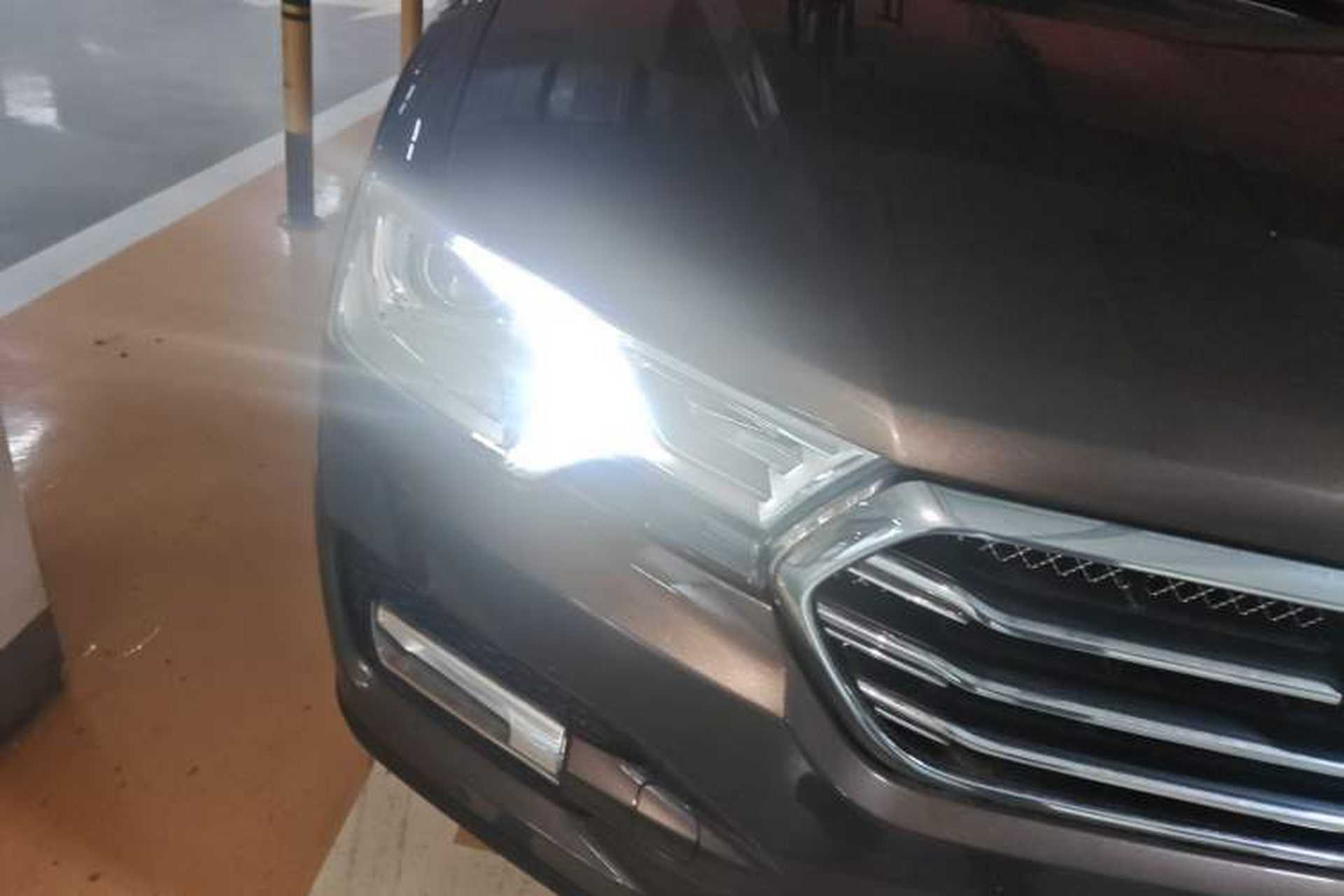 Used Haval H7 2016 Blue-Label H7 2.0T Automatic Luxury Model Right Front Headlight