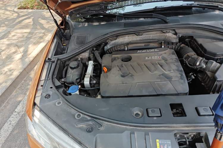 Used Haval H7 2016 Blue-Label H7 2.0T Automatic Luxury Model Engine Bay Right