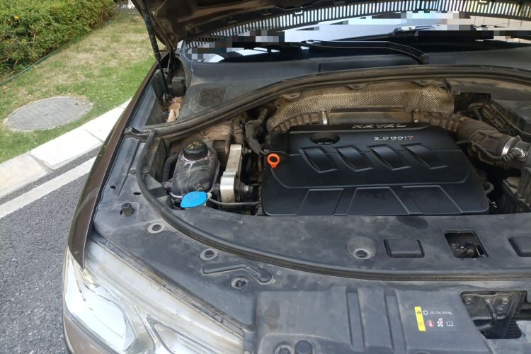 Used Haval H7 2016 Blue-Label H7 2.0T Automatic Luxury Model Engine Bay Right