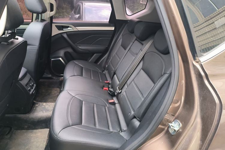 Used Haval H7 2016 Blue-Label H7 2.0T Automatic Luxury Model Left Rear Seat