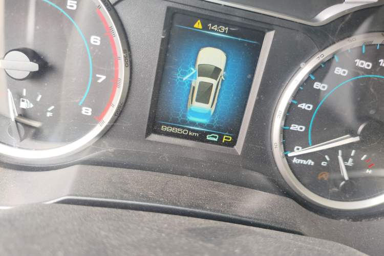 Used Haval H7 2016 Blue-Label H7 2.0T Automatic Luxury Model Odometer Close Up
