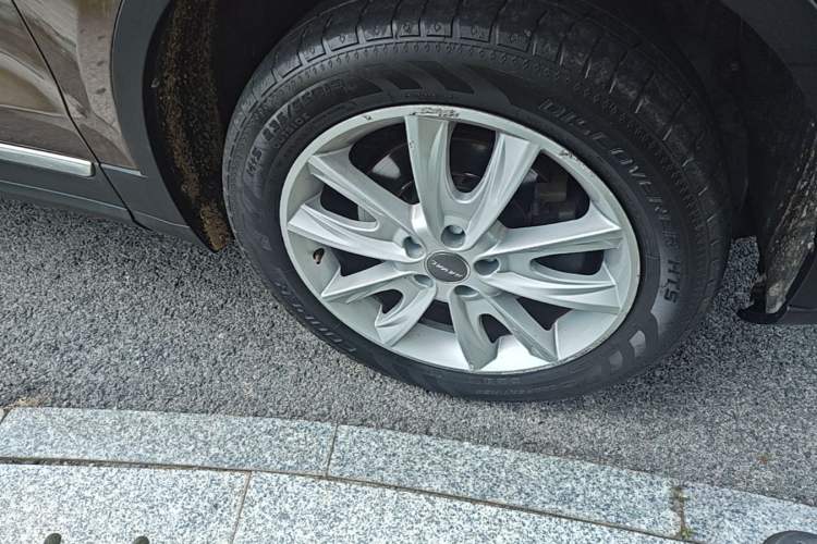 Used Haval H7 2016 Blue-Label H7 2.0T Automatic Luxury Model Right Front Wheel Hub