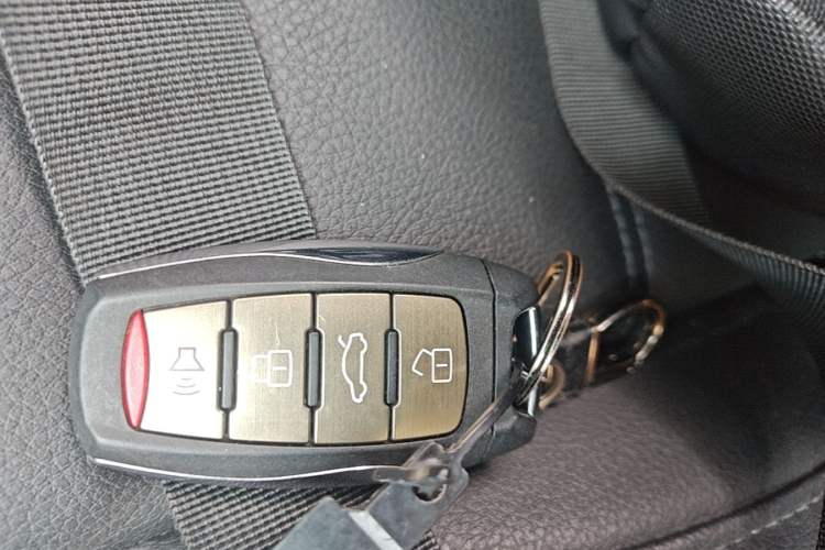 Used Haval H7 2016 Blue-Label H7 2.0T Automatic Luxury Model Vehicle Key