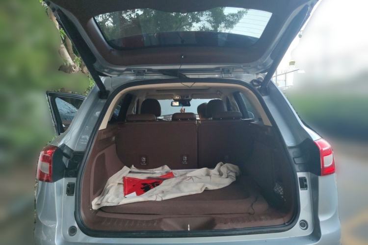 Used Haval H7 2016 Blue-Label H7 2.0T Automatic Luxury Model Trunk