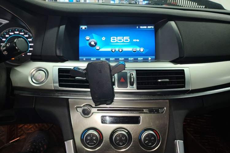 Used Haval H7 2016 Blue-Label H7 2.0T Automatic Luxury Model Audio And AC Panel