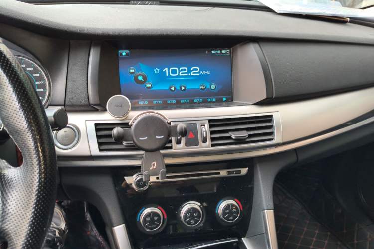 Used Haval H7 2016 Blue-Label H7 2.0T Automatic Luxury Model Audio And AC Panel