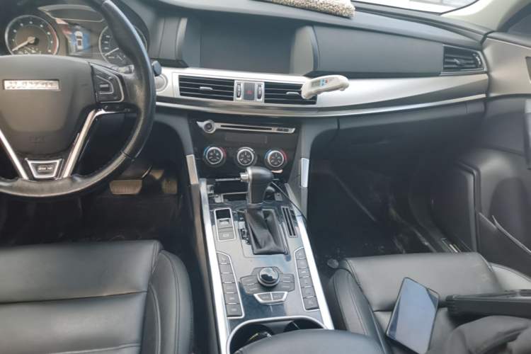 Used Haval H7 2016 Blue-Label H7 2.0T Automatic Luxury Model Audio And AC Panel