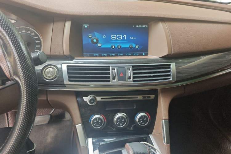 Used Haval H7 2016 Blue-Label H7 2.0T Automatic Luxury Model Audio And AC Panel