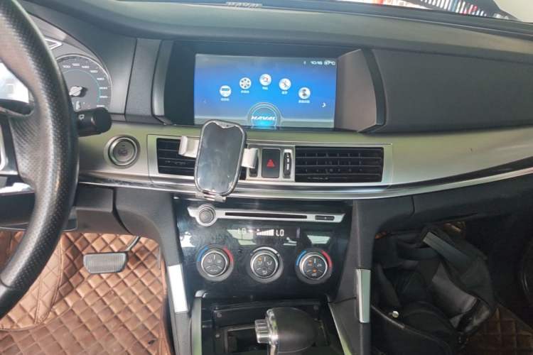 Used Haval H7 2016 Blue-Label H7 2.0T Automatic Luxury Model Audio And AC Panel