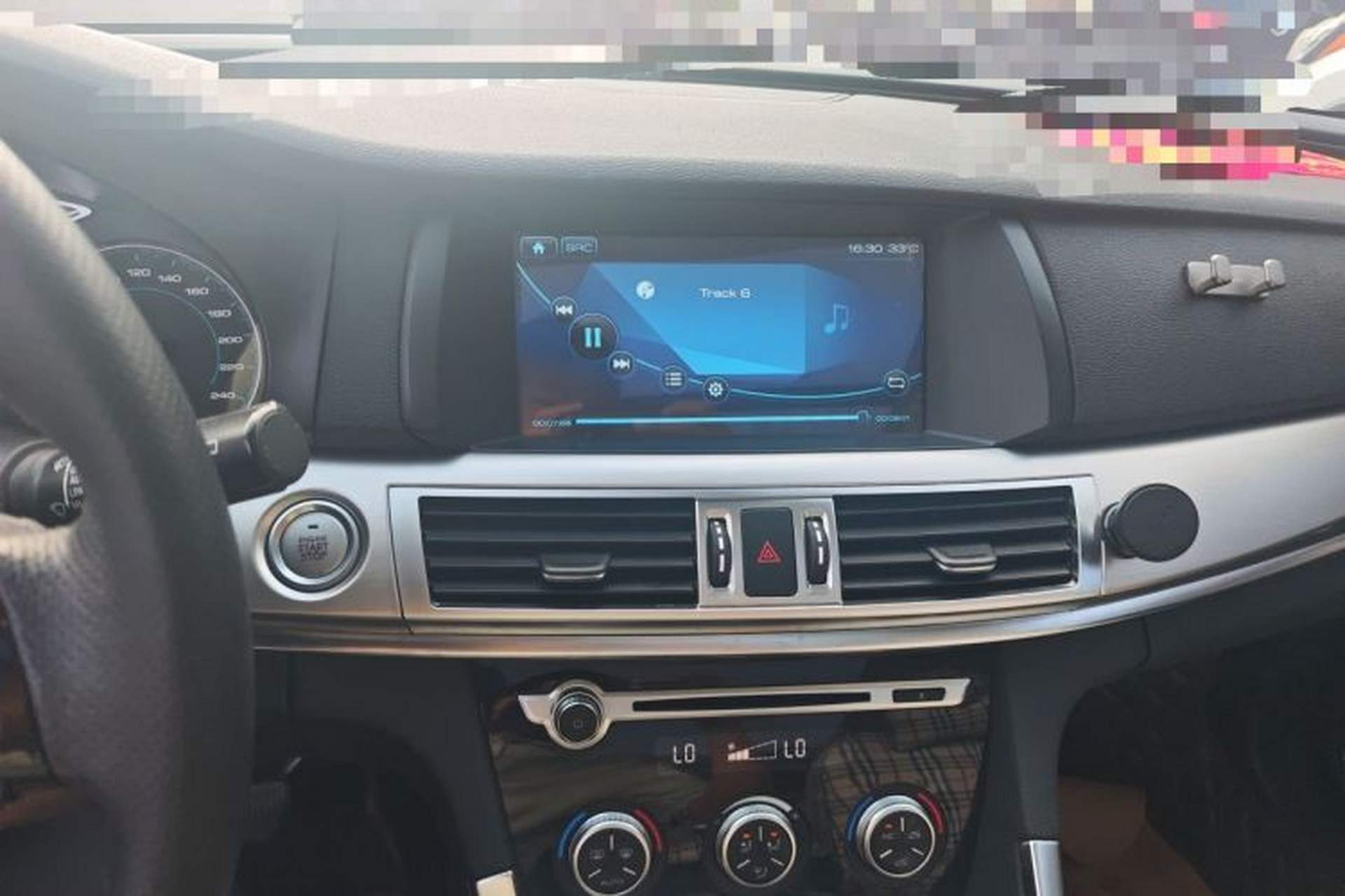 Used Haval H7 2016 Blue-Label H7 2.0T Automatic Luxury Model Audio And AC Panel