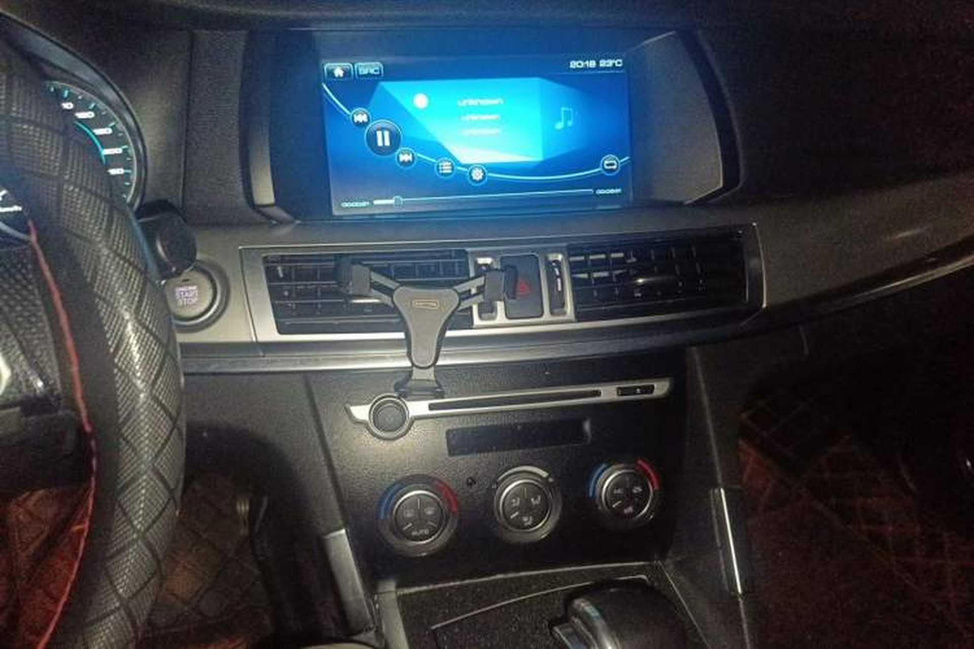 Used Haval H7 2016 Blue-Label H7 2.0T Automatic Luxury Model Audio And AC Panel