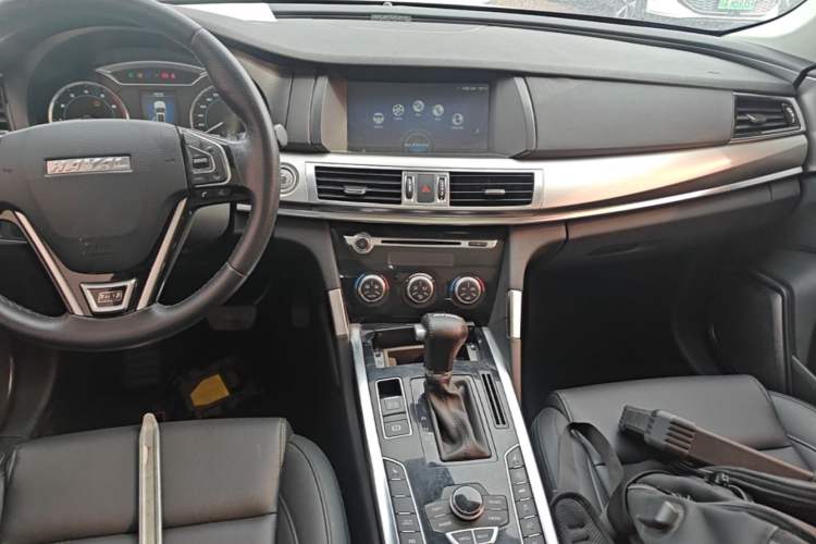 Used Haval H7 2016 Blue-Label H7 2.0T Automatic Luxury Model Audio And AC Panel