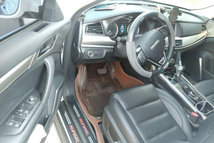 Used Haval H7 2016 Blue-Label H7 2.0T Automatic Elite Model Driver Seat