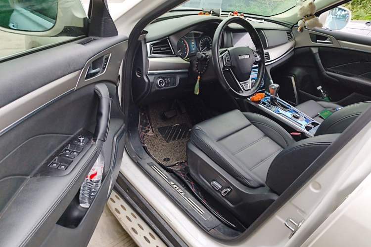 Used Haval H7 2016 Blue-Label H7 2.0T Automatic Elite Model Driver Seat