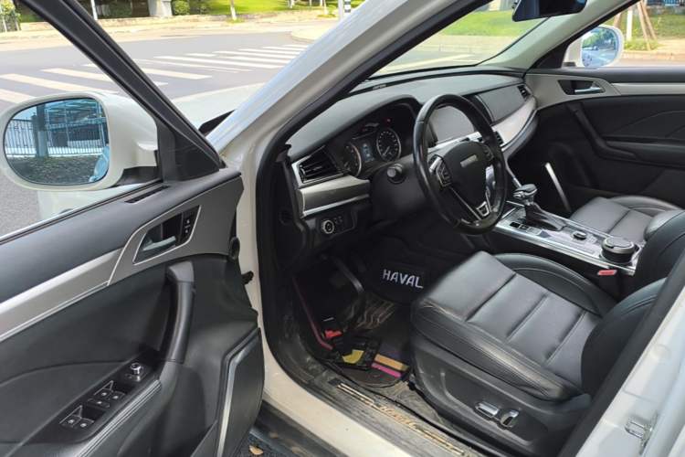 Used Haval H7 2016 Blue-Label H7 2.0T Automatic Elite Model Driver Seat