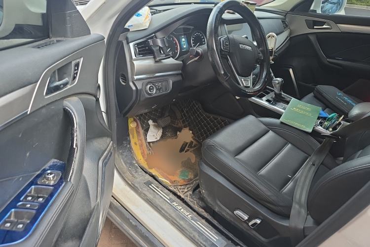 Used Haval H7 2016 Blue-Label H7 2.0T Automatic Elite Model Driver Seat