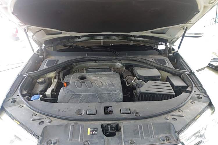 Used Haval H7 2016 Blue-Label H7 2.0T Automatic Luxury Model Engine Bay