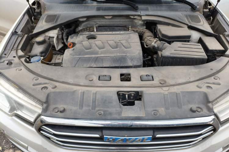 Used Haval H7 2016 Blue-Label H7 2.0T Automatic Luxury Model Engine Bay