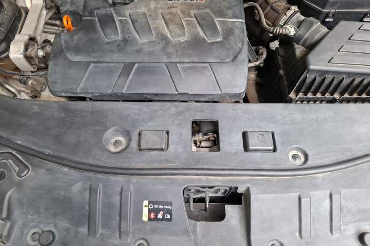 Used Haval H7 2016 Blue-Label H7 2.0T Automatic Elite Model Engine Bay