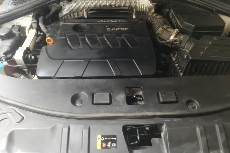 Used Haval H7 2016 Blue-Label H7 2.0T Automatic Luxury Model Engine Bay