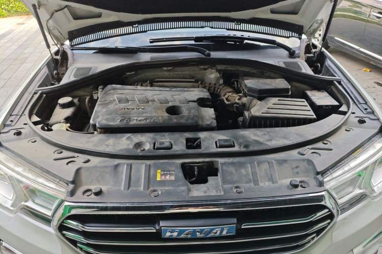 Used Haval H7 2016 Blue-Label H7 2.0T Automatic Luxury Model Engine Bay