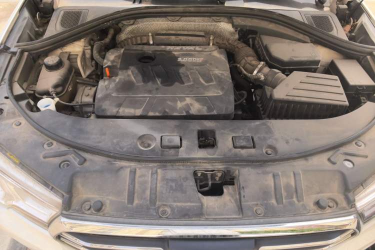 Used Haval H7 2016 Blue-Label H7 2.0T Automatic Luxury Model Engine Bay