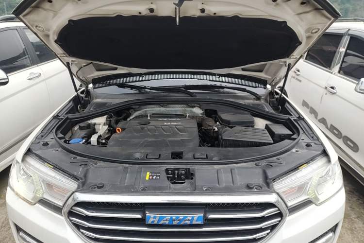 Used Haval H7 2016 Blue-Label H7 2.0T Automatic Luxury Model Engine Bay