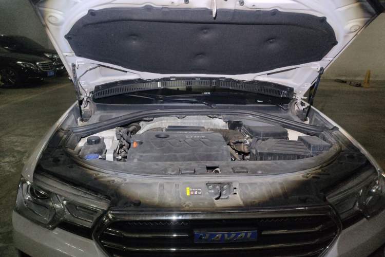 Used Haval H7 2016 Blue-Label H7 2.0T Automatic Elite Model Engine Bay