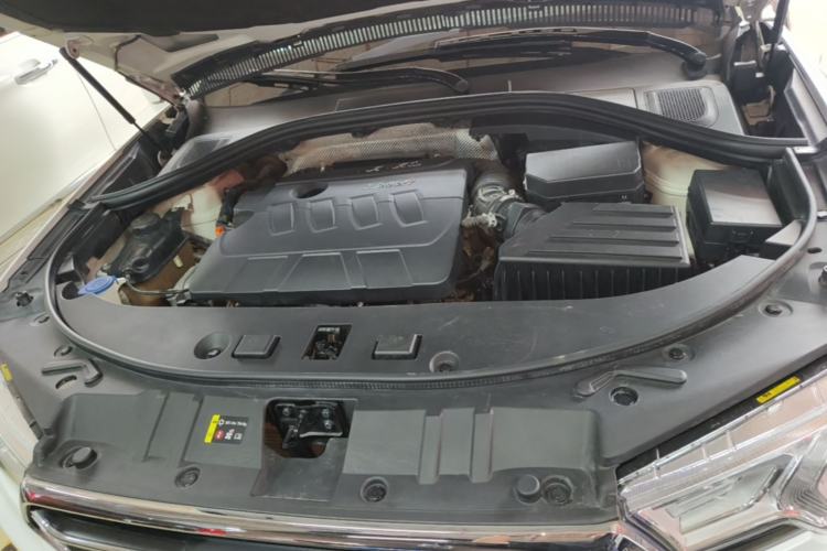Used Haval H7 2016 Blue-Label H7 2.0T Automatic Elite Model Engine Bay