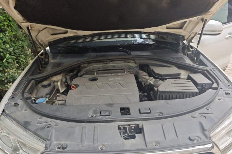 Used Haval H7 2016 Blue-Label H7 2.0T Automatic Luxury Model Engine Bay