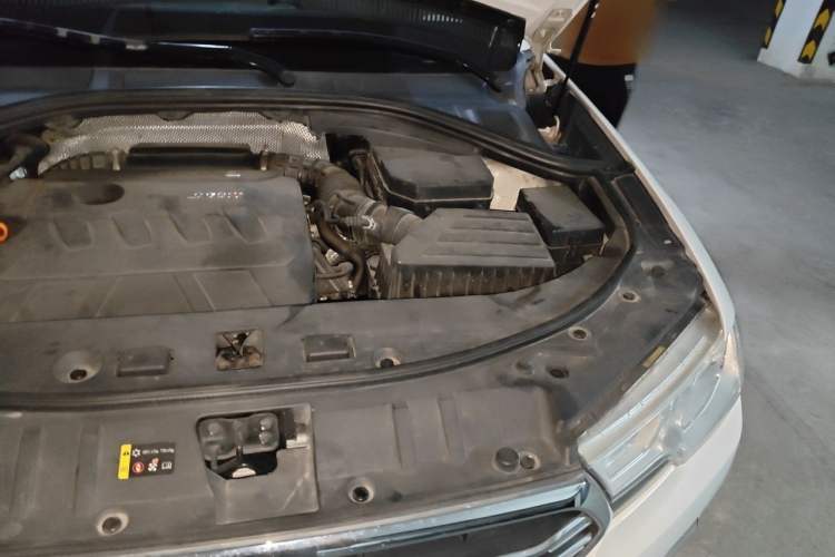 Used Haval H7 2016 Blue-Label H7 2.0T Automatic Luxury Model Engine Bay Left