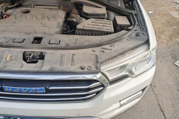 Used Haval H7 2016 Blue-Label H7 2.0T Automatic Luxury Model Engine Bay Left