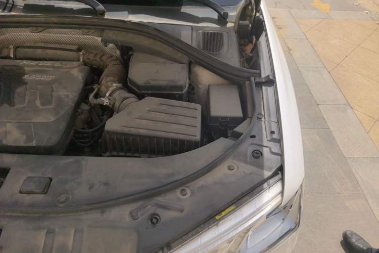 Used Haval H7 2016 Blue-Label H7 2.0T Automatic Luxury Model Engine Bay Left