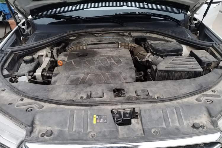 Used Haval H7 2016 Blue-Label H7 2.0T Automatic Elite Model Engine Bay