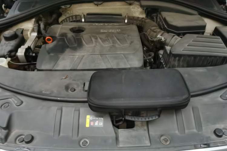 Used Haval H7 2016 Blue-Label H7 2.0T Automatic Elite Model Engine Bay