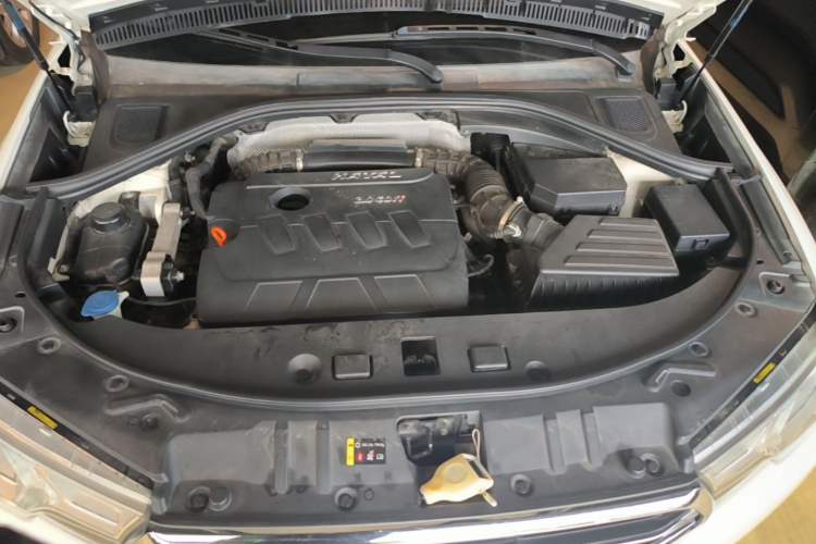 Used Haval H7 2016 Blue-Label H7 2.0T Automatic Luxury Model Engine Bay