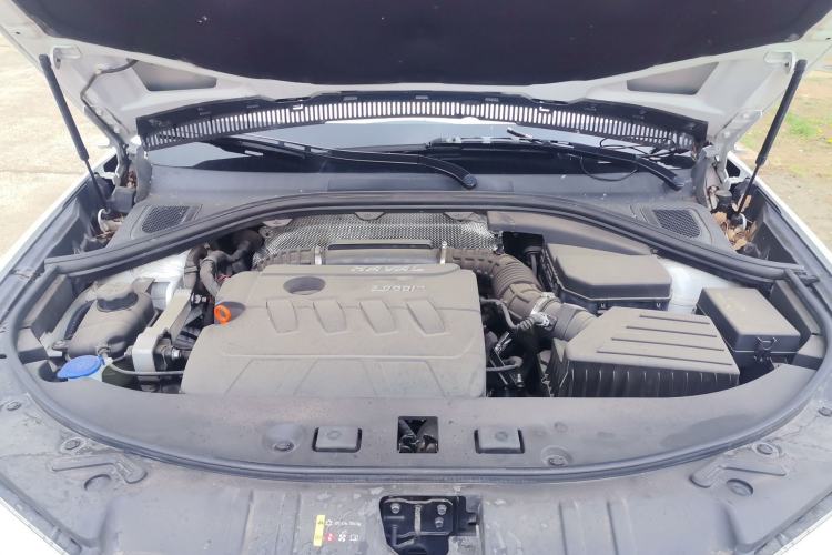 Used Haval H7 2016 Blue-Label H7 2.0T Automatic Luxury Model Engine Bay