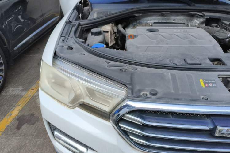 Used Haval H7 2016 Blue-Label H7 2.0T Automatic Elite Model Engine Bay Right