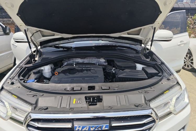 Used Haval H7 2016 Blue-Label H7 2.0T Automatic Elite Model Engine Bay